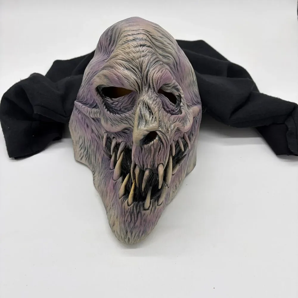Vintage 1998 Be Something Studios BSS Latex FANG FACE Shroud MONSTER Mask USA